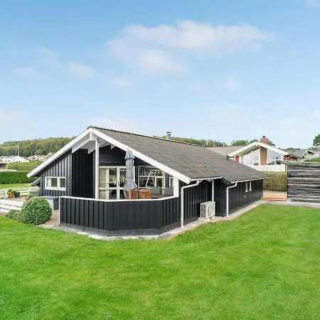 Holiday home Lovely In Sjolund With House Sea View Hejls